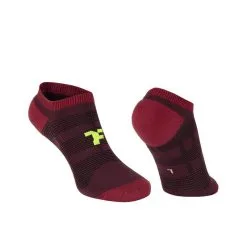 Calcetines Ultra Bajos Con Refuerzo Para Correr Fyke En Color Rojo -Running comercio calcetines ultra bajos con refuerzo para correr fyke en color borgoa
